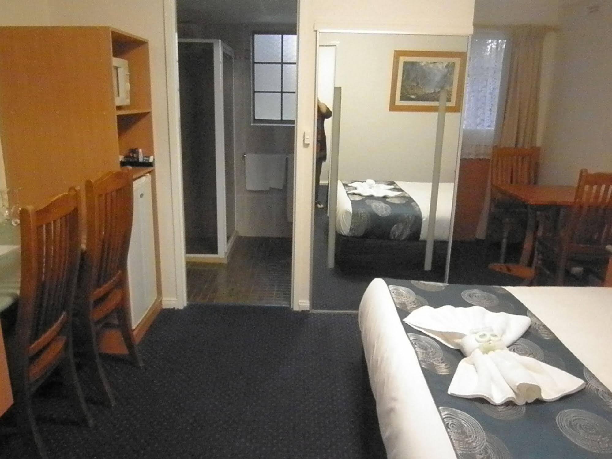 Poet'S Recall Motel Gundagai Eksteriør bilde
